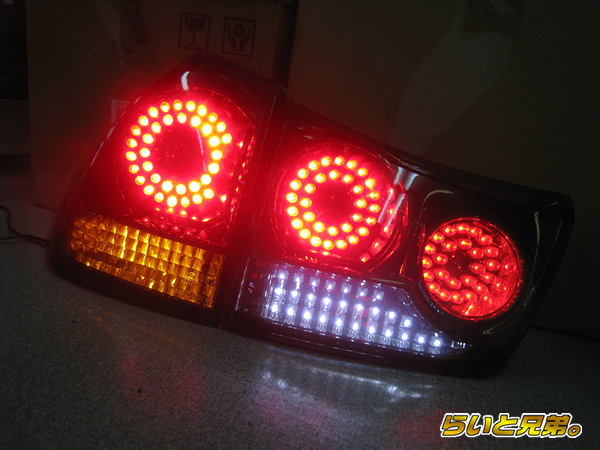 30系ハリアー専用LEDテール加工